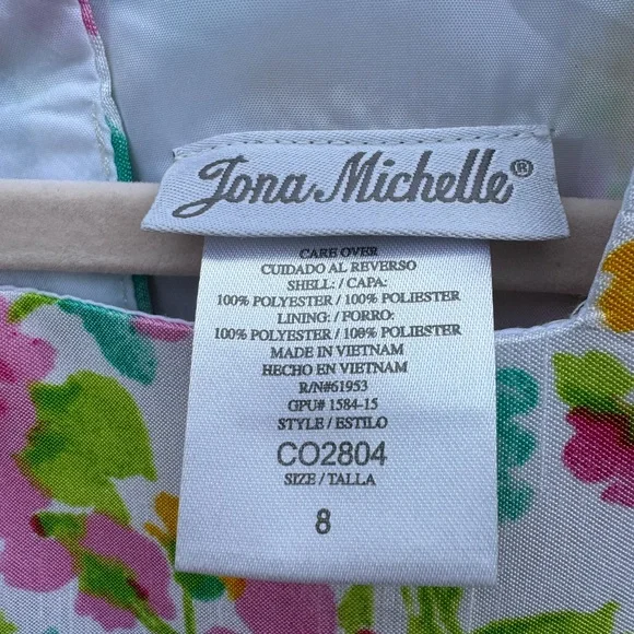 Pretty floral girls dress. - Picture 3 of 3